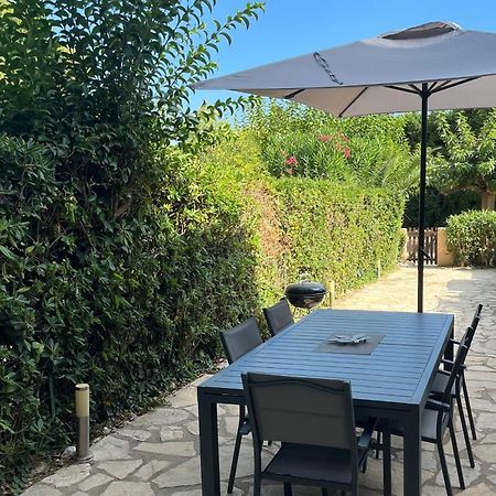Calme Et Confort En Rez-De-Jardin Ла-Лонд-ле-Мор Экстерьер фото